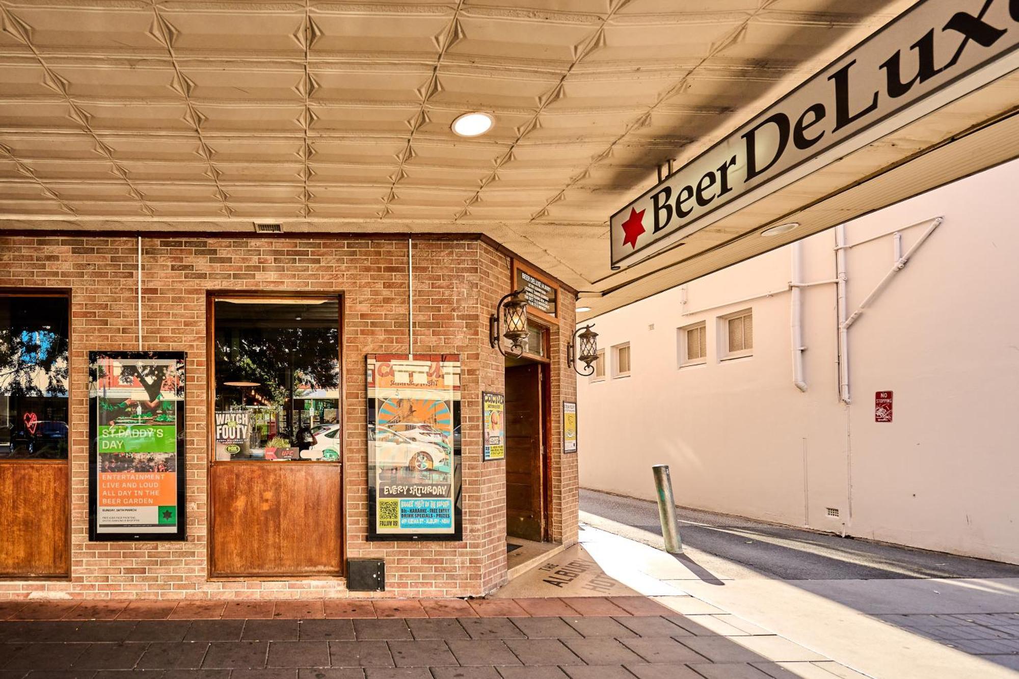 Beer Deluxe Albury Hotel Buitenkant foto